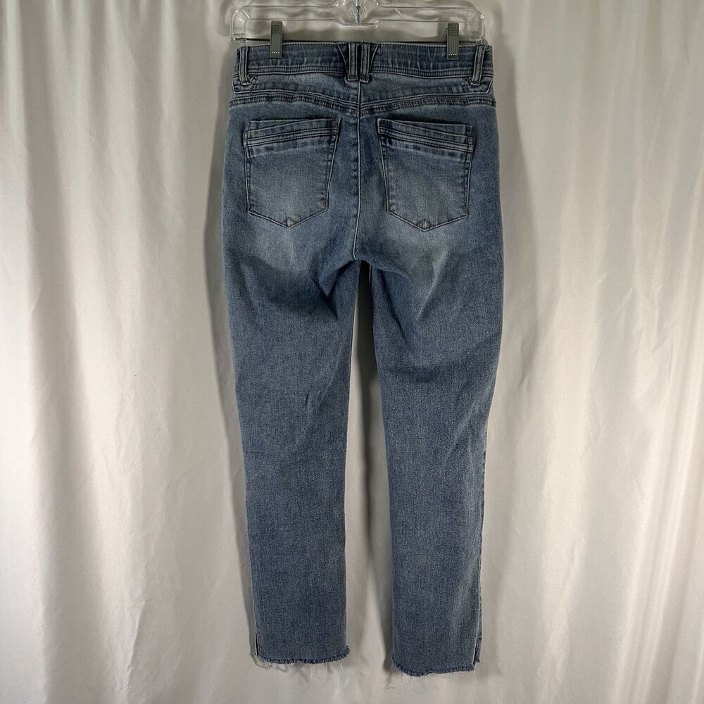 Democracy Ab Technology Jeans Women's 4 Light Wash Blue Denim Raw Hem - Picture 6 of 9